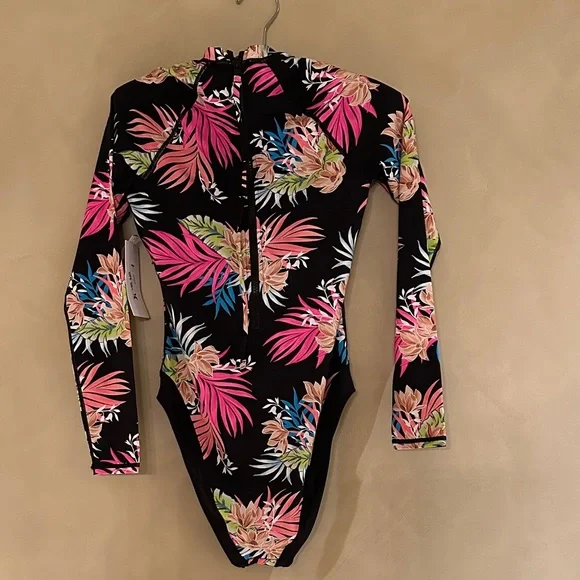 Hurley -Long Sleeve Hana Cross Yoke Surfsuit NWT / Small - Picture 5 of 7